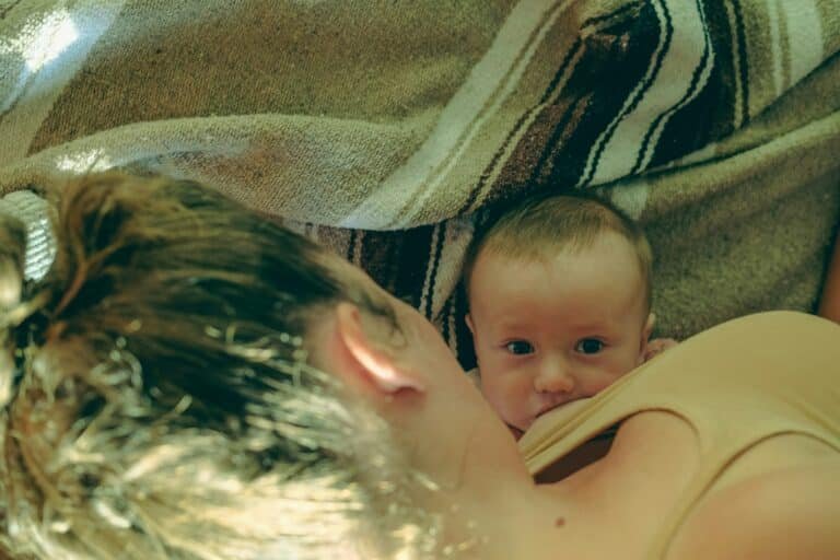informations sur l'allaitement maternel, ses avantages, ses techniques et ses conseils pour les mères et bébés.