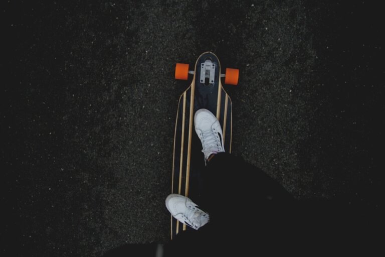 découvrez les blessures courantes liées au skateboarding, leurs causes, et comment les prévenir. apprenez à protéger votre santé tout en profitant de votre passion pour le skate.