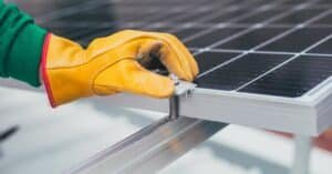 découvrez les avantages des panneaux solaires pour profiter d'une énergie renouvelable et économiser sur vos factures d'électricité. trouvez des informations utiles sur les panneaux solaires et leur installation.