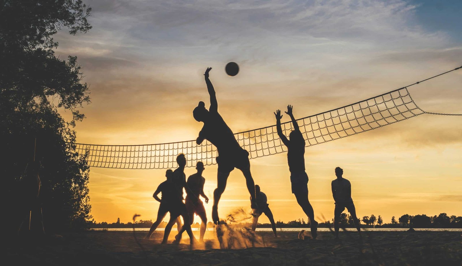 découvrez tout sur le volleyball, un sport dynamique et captivant, ses règles, ses techniques, et l'actualité des compétitions internationales.